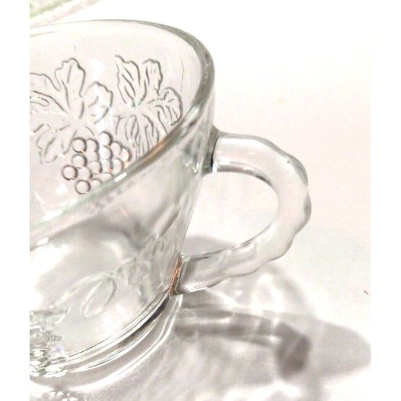 Vtg Anchor Hocking Glass Snack Set 6 Piece Plate & Cup Set Grape Leaf Design - Picture 10 of 12